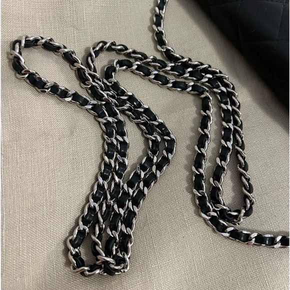 /traded/💯 Chanel CC Cambon WOC - Picture 6 of 16